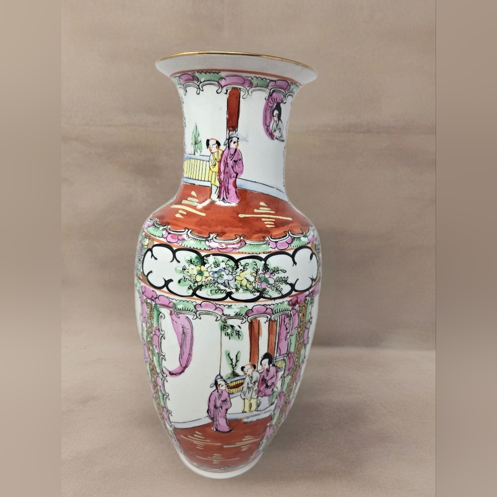 Vintage Quanlong Nian Zhi Chinese Porcelain Vase Polychrome Design Famille Rose